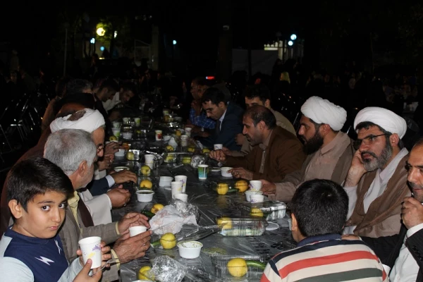 محفل انس با قرآن کریم ویژه دانشجویان دختر دانشگاه های استان لرستان به میزبانی دانشگاه فرهنگیان استان برگزار شد.
