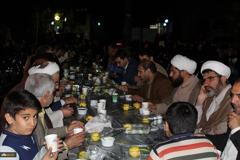 محفل انس با قرآن کریم ویژه دانشجویان دختر دانشگاه های استان لرستان به میزبانی دانشگاه فرهنگیان استان برگزار شد.