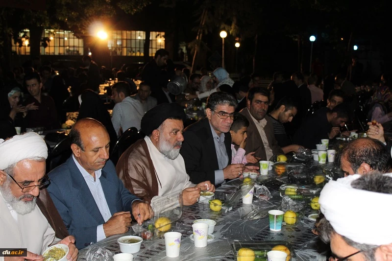 محفل انس با قرآن کریم ویژه دانشجویان دختر دانشگاه های استان لرستان به میزبانی دانشگاه فرهنگیان استان برگزار شد.