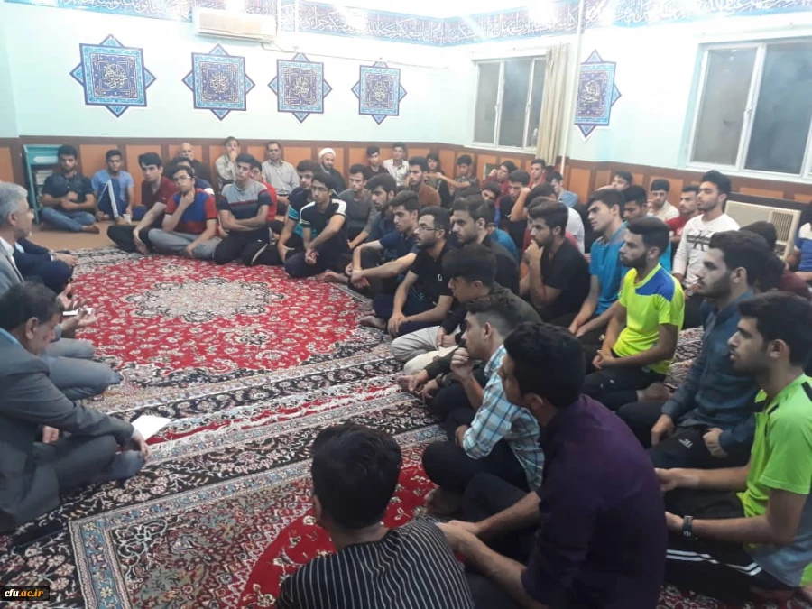 برگزاری نماز جماعت و افطاری مدیریت استانی با دانشجو معلمان اندیمشک وجلسه پرسش و پاسخ با دانشجویان