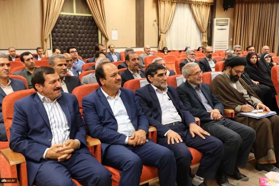 نشست صمیمی هم اندیشی و تبادل نظر پیرامون تربیت معلم با حضور هیات رئیسه دانشگاه فرهنگیان وروسای پیشین دانشگاه برگزار شد 20