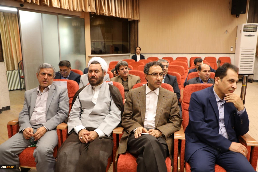 گ
نشست صمیمی هم اندیشی و تبادل نظر پیرامون تربیت معلم با حضور هیات رئیسه، شورای مدیران و روسای پیشین دانشگاه فرهنگیان برگزار شد 7