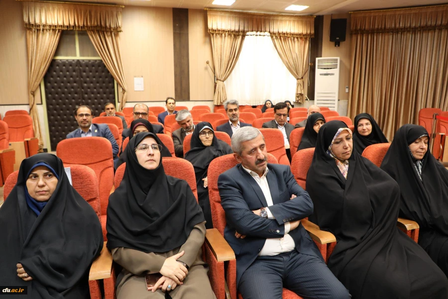 گ
نشست صمیمی هم اندیشی و تبادل نظر پیرامون تربیت معلم با حضور هیات رئیسه، شورای مدیران و روسای پیشین دانشگاه فرهنگیان برگزار شد 10