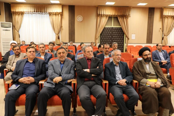 نشست صمیمی هم اندیشی و تبادل نظر پیرامون تربیت معلم با حضور هیات رئیسه، شورای مدیران و روسای پیشین دانشگاه فرهنگیان برگزار شد 7