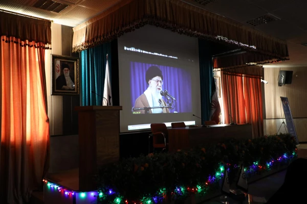 نشست صمیمی هم اندیشی و تبادل نظر پیرامون تربیت معلم با حضور هیات رئیسه، شورای مدیران و روسای پیشین دانشگاه فرهنگیان برگزار شد 10