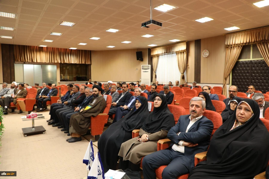 نشست صمیمی هم اندیشی و تبادل نظر پیرامون تربیت معلم با حضور هیات رئیسه، شورای مدیران و روسای پیشین دانشگاه فرهنگیان برگزار شد 13