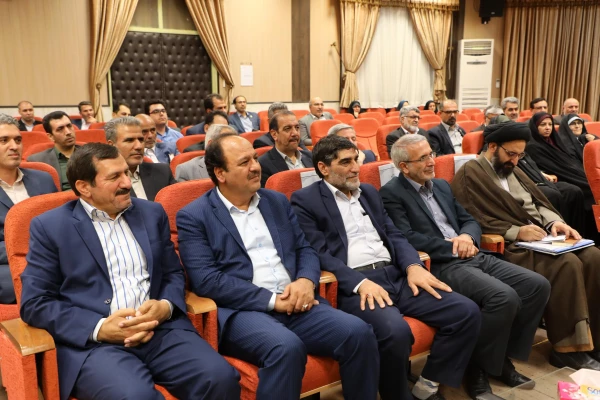 نشست صمیمی هم اندیشی و تبادل نظر پیرامون تربیت معلم با حضور هیات رئیسه، شورای مدیران و روسای پیشین دانشگاه فرهنگیان برگزار شد 20