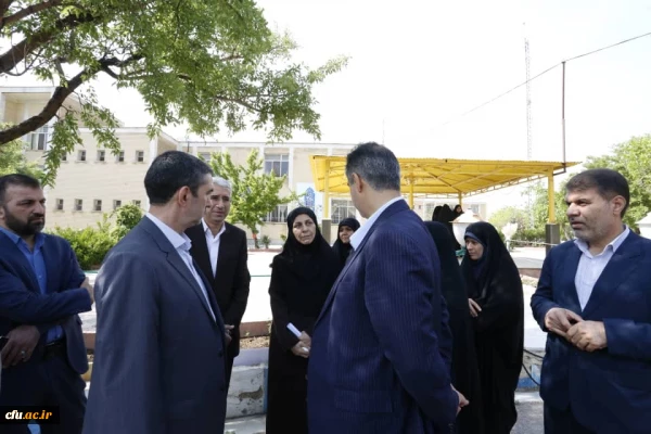 بازدید استاندار و هیئت همراه از پردیس زینب کبری (س)استان مرکزی 2
