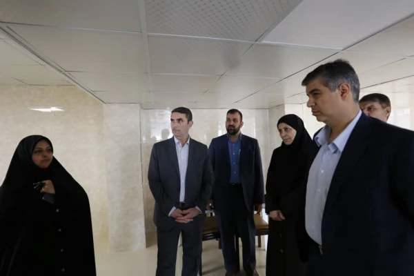 بازدید استاندار و هیئت همراه از پردیس زینب کبری (س)استان مرکزی 2