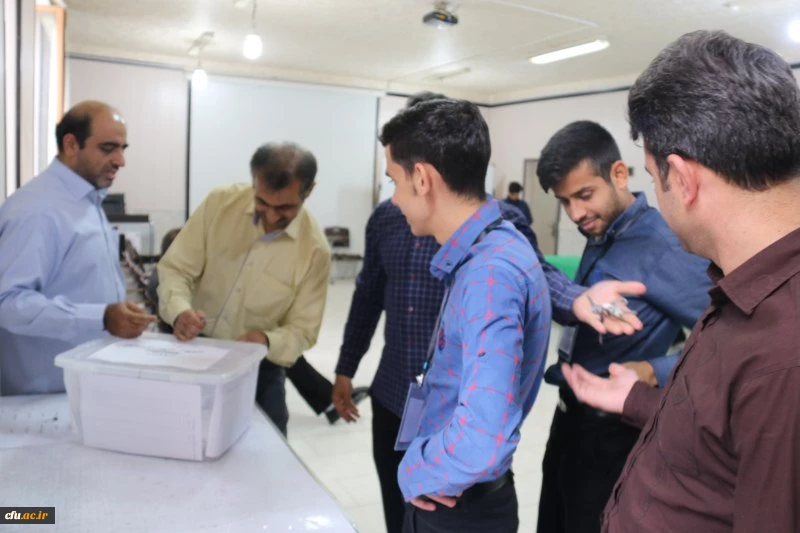 برگزاری دور دوم انتخابات شورای صنفی دانشجومعلمان در دانشگاه فرهنگیان استان یزد
 9