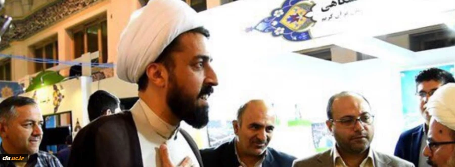 معاون فرهنگی و سیاسی مقام معظم رهبری در دانشگاه ها:

بخش دانشگاهی نمایشگاه قرآن کریم جذاب منسجم و هنرمندانه است
 2