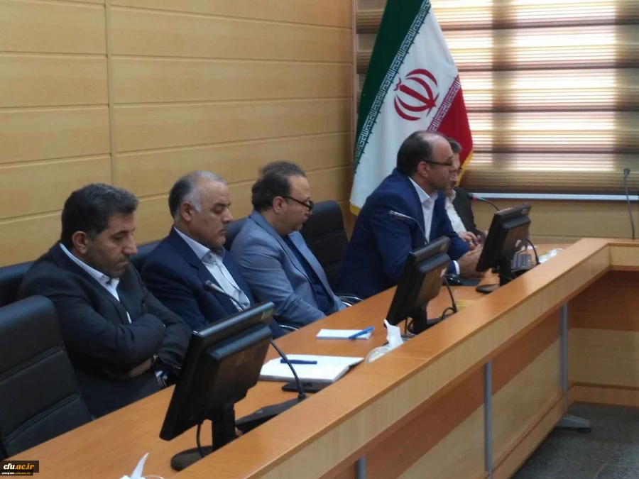 دکتر اجاقلو در جلسه هیات امنای دانشگاه فرهنگیان استان زنجان گفت:

ساختمان های قدیمی هزینه های بسیاری بردوش دانشگاه گذاشته و نیازمند یاری و دستورات لازم از سوی استانداری و مسئولان مربوطه است. 2