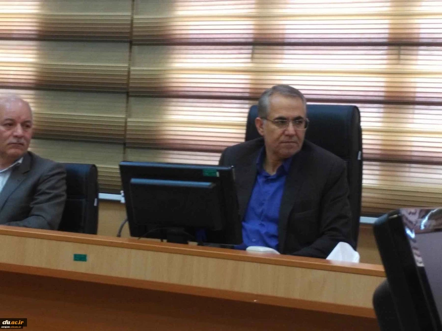 دکتر اجاقلو در جلسه هیات امنای دانشگاه فرهنگیان استان زنجان گفت:

ساختمان های قدیمی هزینه های بسیاری بردوش دانشگاه گذاشته و نیازمند یاری و دستورات لازم از سوی استانداری و مسئولان مربوطه است. 3