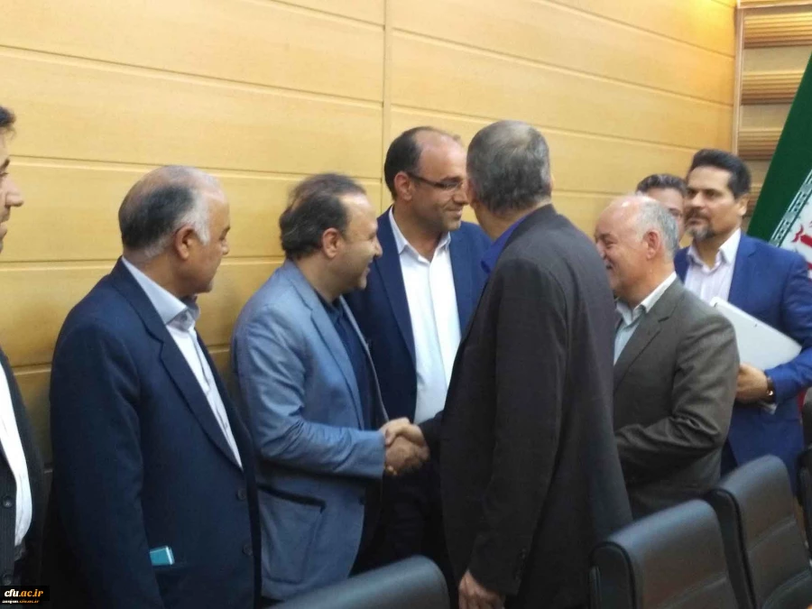 دکتر اجاقلو در جلسه هیات امنای دانشگاه فرهنگیان استان زنجان گفت:

ساختمان های قدیمی هزینه های بسیاری بردوش دانشگاه گذاشته و نیازمند یاری و دستورات لازم از سوی استانداری و مسئولان مربوطه است. 5