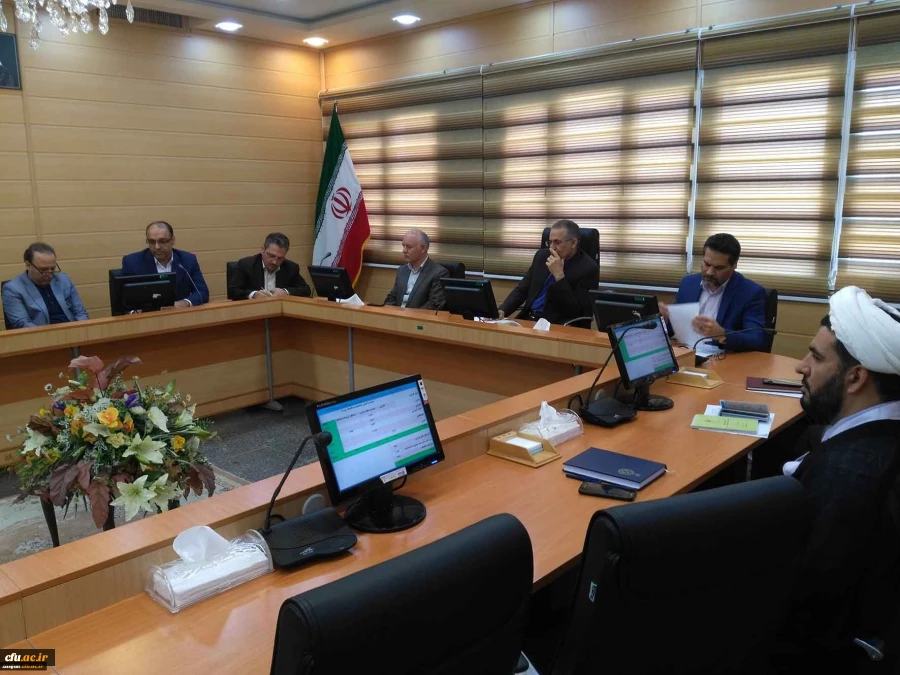 استاندار زنجان در جلسه هیات امنای دانشگاه فرهنگیان استان زنجان گفت:

رشته های علوم پایه در دانشگاه فرهنگیان زنجان ایجاد شود 2