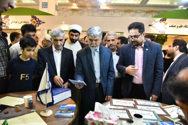 در گفت و گوی اختصاصی بخش دانشگاهی با وزیر ارشاد مطرح شد:

سهم بسیار دانشگاه فرهنگیان در تشویق دانشگاه ها و آوردن ایده های شایسته به نمایشگاه قرآن 2