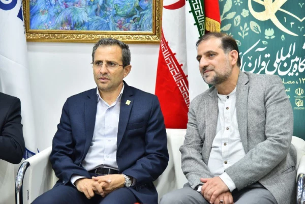 معاون پژوهشی دانشگاه در بازدید از بیست و هفتمین نمایشگاه قران کریم تبیین کرد:

مسیر سختی و آسایش دنیا در قرآن کریم 3