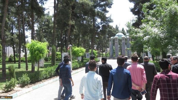 مراسم غبار روبی مزار شهدای گمنام در راستای گرامیداشت روز مقاومت و پیروزی و حماسه فتح خرمشهر واحد دانشگاهی شهید بهشتی گنبد برگزار شد   5