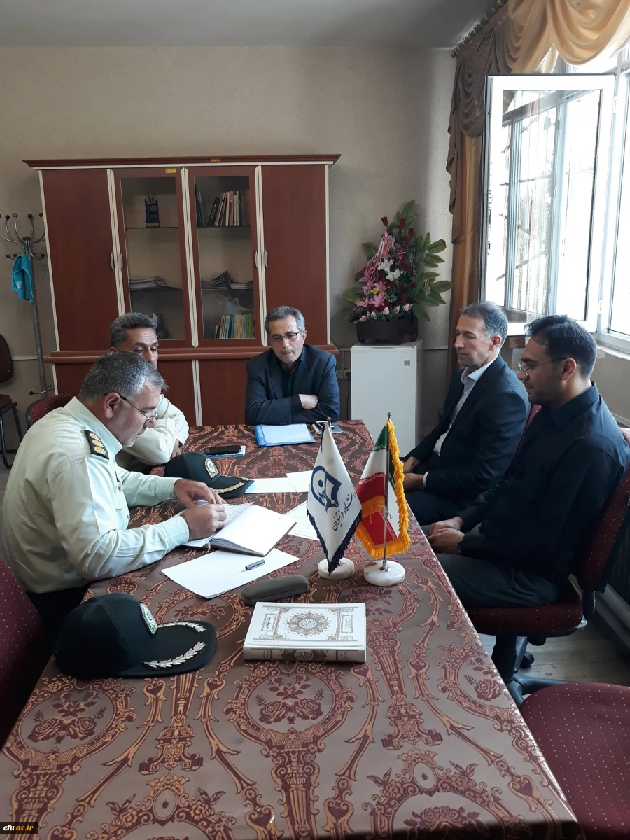 پیرو دیدار دکتر محمودلو رئیس دانشگاه فرهنگیان استان و سردار خرم نیا فرماندهی نیروی انتظامی استان آذربایجان غربی
اولین نشست تیم های کارشناسی در پردیس شهید رجایی ارومیه برگزار شد
 3