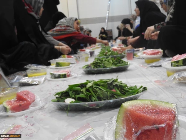 در دانشگاه فرهنگیان استان زنجان برگزار شد:

مراسم پیمان با شهدا وضیافت افطاری با حضور مسئولین دانشگاه و دانشجویان 2