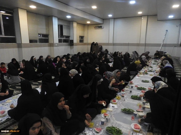 در دانشگاه فرهنگیان استان زنجان برگزار شد:

مراسم پیمان با شهدا وضیافت افطاری با حضور مسئولین دانشگاه و دانشجویان 2