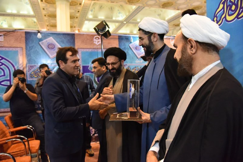 حجت الاسلام و المسلمین رستمی در گفتگو با بخش دانشگاهی بیست و هفتمین نمایشگاه بین المللی قرآن کریم:

بخش دانشگاهی نمایشگاه قرآن، نمایش فضای آرمانی از یک دانشجوی مومن 6