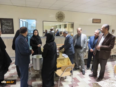 حضور سرپرست مدیریت استان و صرف افطاری ساده در کنار دانشجو معلمان پردیس شهید باهنر همدان
‹›