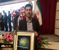 تجلیل از معلم دانش آموخته دانشگاه فرهنگیان سبزوار به عنوان معلم نمونه استان