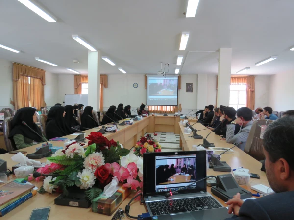 اختتامیه مسابقه تدریس فکورانه دردانشگاه فرهنگیان استان مرکزی برگزار شد. 7