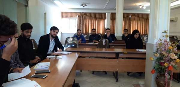 دیدار سرپرست امور پردیس های استان قزوین با مسئولین تشکل های دانشجویی درخصوص تبیین بیانیه گام دوم انقلاب اسلامی 3