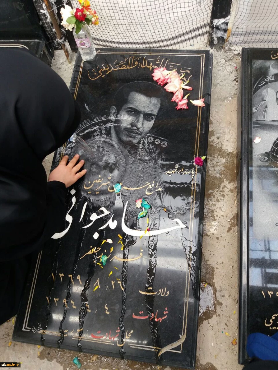 حضور دانشجومعلمان دانشگاه فرهنگیان آذربایجان شرقی در مزار شهدا