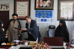 در سومین جلسه شورای انضباطی تجدیدنظر دانشجویان دانشگاه فرهنگیان عنوان شد:

از قوانین و مقررات انضباطی دانشگاه تا اعمال به موقع آن و صیانت از حقوق دانشگاه و دانشجو 2