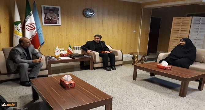 در راستای پیگیری مصوبات کمیته استانی هیئت امنا:

جلسه مشترک مدیریت امور پردیس های دانشگاه فرهنگیان استان آذربایجان غربی با مدیر کل ورزش و جوانان
 2