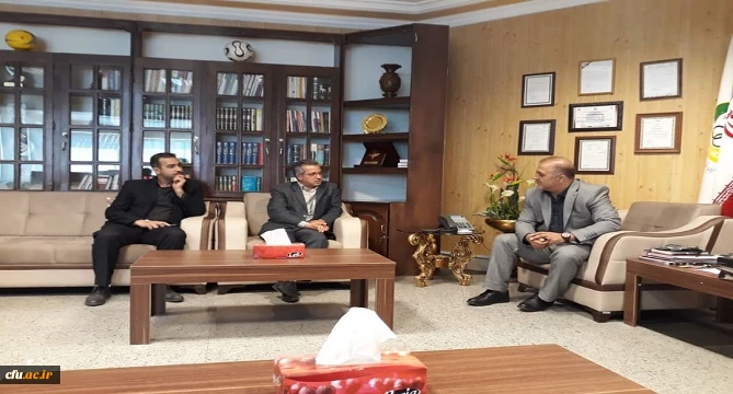 در راستای پیگیری مصوبات کمیته استانی هیئت امنا:

جلسه مشترک مدیریت امور پردیس های دانشگاه فرهنگیان استان آذربایجان غربی با مدیر کل ورزش و جوانان
 3