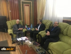 گفتگوی صمیمی وزیر علوم تحقیقات و فناوری و معاون پژوهشی و فناوری دانشگاه فرهنگیان کشور
 3