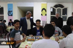 حضور دکتر صفرزاده سرپرست دانشگاه فرهنگیان استان و سرپرست های پردیس ها و جمعی از کارکنان در افطاری با دانشجویان 6