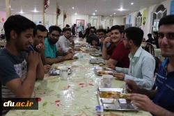 حضور دکتر صفرزاده سرپرست دانشگاه فرهنگیان استان و سرپرست های پردیس ها و جمعی از کارکنان در افطاری با دانشجویان 7