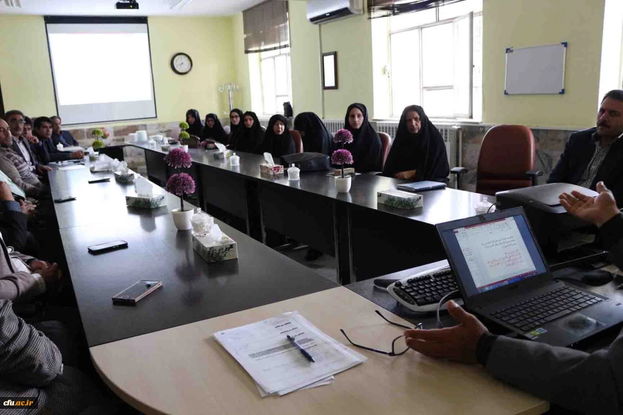 برگزاری کارگاه آموزشی سند تحول و آشنایی با عقاید و گروه های انحرافی و راه های مقاله با آن ویژه کارکنان و اعضاء هیات علمی در پردیس امام جعفر صادق(ع) 2