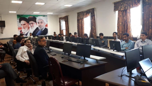 نشست علمی- تخصصی تجربه زیسته در سیستم آموزشی مدارس خارج از کشور (شبه قاره هند) توسط استاد نیرومی زاده 4