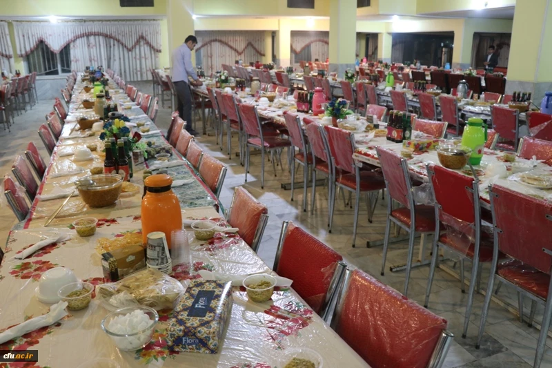 مراسم ضیافت افطاری اساتید و کارکنان دانشگاه فرهنگیان استان کرمان برگزار شد.
