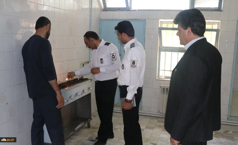 بازدید کارشناسان سازمان آتش نشانی و خدمات ایمنی شهرداری کرمان از دانشگاه فرهنگیان استان