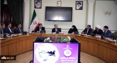 استاندار خراسان رضوی در جلسه هیئت امناء  دانشگاه فرهنگیان استان:

دانشگاه فرهنگیان میراث نظام جمهوری اسلامی است