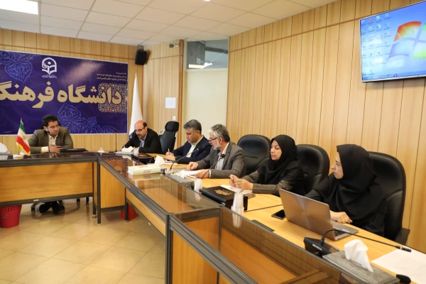 معاون آموزشی وتحصیلات تکمیلی:

تولید محتوای آموزش الکترونیک، گامی در راستای یادگیری اثر بخش است 3