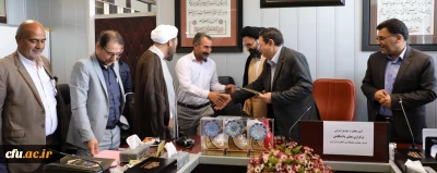 دکتر خنیفر در آیین تقدیر از عوامل اجرایی برگزاری بخش دانشگاهی بیست و هفتمین نمایشگاه قران کریم:

برگزاری بخش دانشگاهی کاری اثر گذار بود که علاوه بر وجه علمی با دل مراجع سروکار داشت