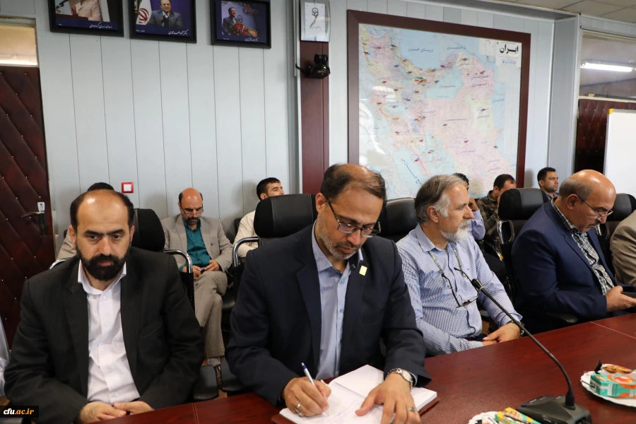 دکتر خنیفر در آیین تقدیر از عوامل اجرایی برگزاری بخش دانشگاهی بیست و هفتمین نمایشگاه قران کریم:

برگزاری بخش دانشگاهی کاری اثر گذار بود که با توجه به وجه علمی با دل مراجع سروکار داشت 4