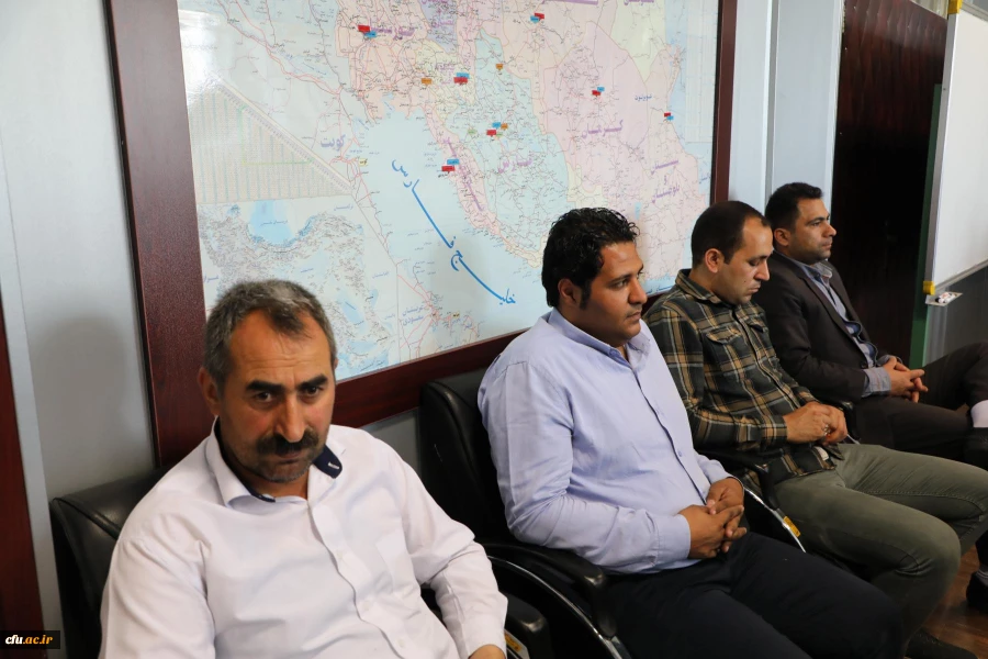 دکتر خنیفر در آیین تقدیر از عوامل اجرایی برگزاری بخش دانشگاهی بیست و هفتمین نمایشگاه قران کریم:

برگزاری بخش دانشگاهی کاری اثر گذار بود که با توجه به وجه علمی با دل مراجع سروکار داشت 9