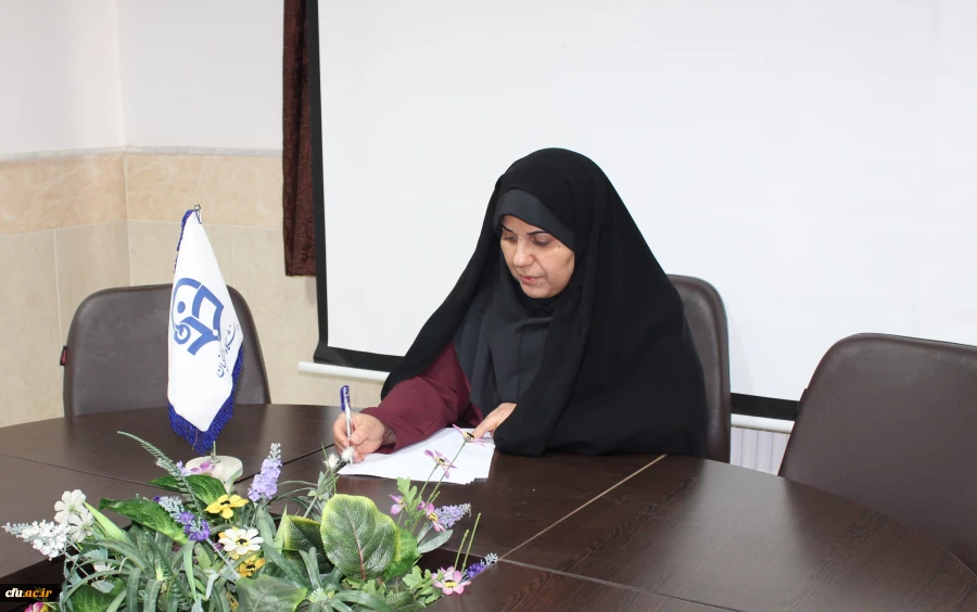 معاون دانشجویی دانشگاه خبر داد:

 حمایت مالی  و تخصیص وام های ضروری به دانشجویان آسیب دیده در مناطق سیل زده 2