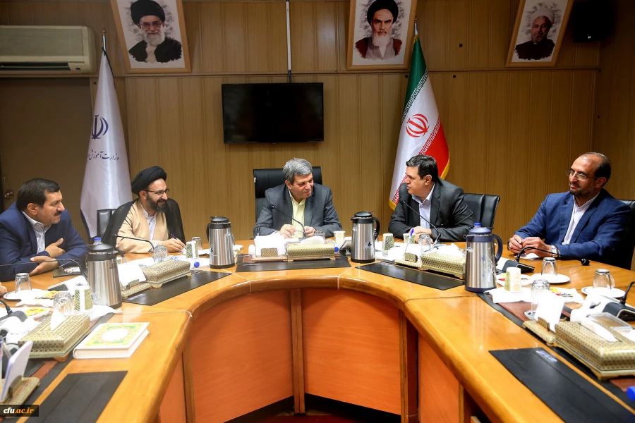 دیدارهیات رئیسه دانشگاه فرهنگیان با سرپرست وزارت آموزش وپرورش
 7