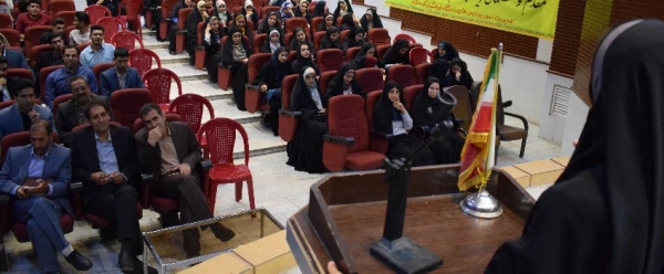 نشست صمیمی نو معلمان با مسئولین دانشگاه فرهنگیان و اداره کل آموزش و پرورش استان کرمانشاه 3