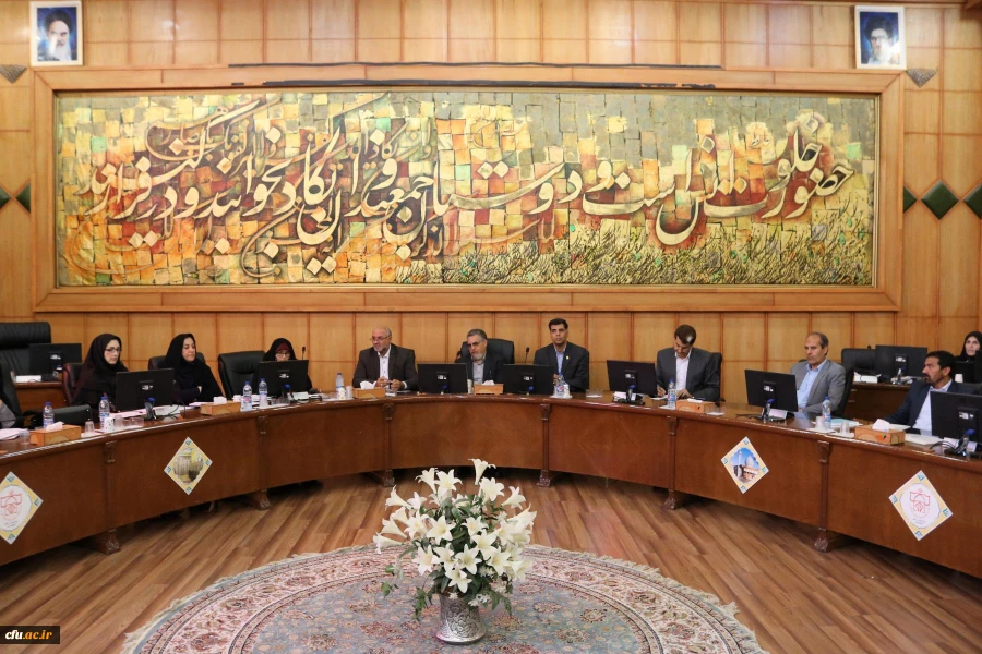 سرپرست معاونت نظارت، ارزیابی و تضمین کیفیت دانشگاه فرهنگیان:

ارتقاء استانداردهای آموزشی از دغدغه های اصلی دانشگاه فرهنگیان است 2